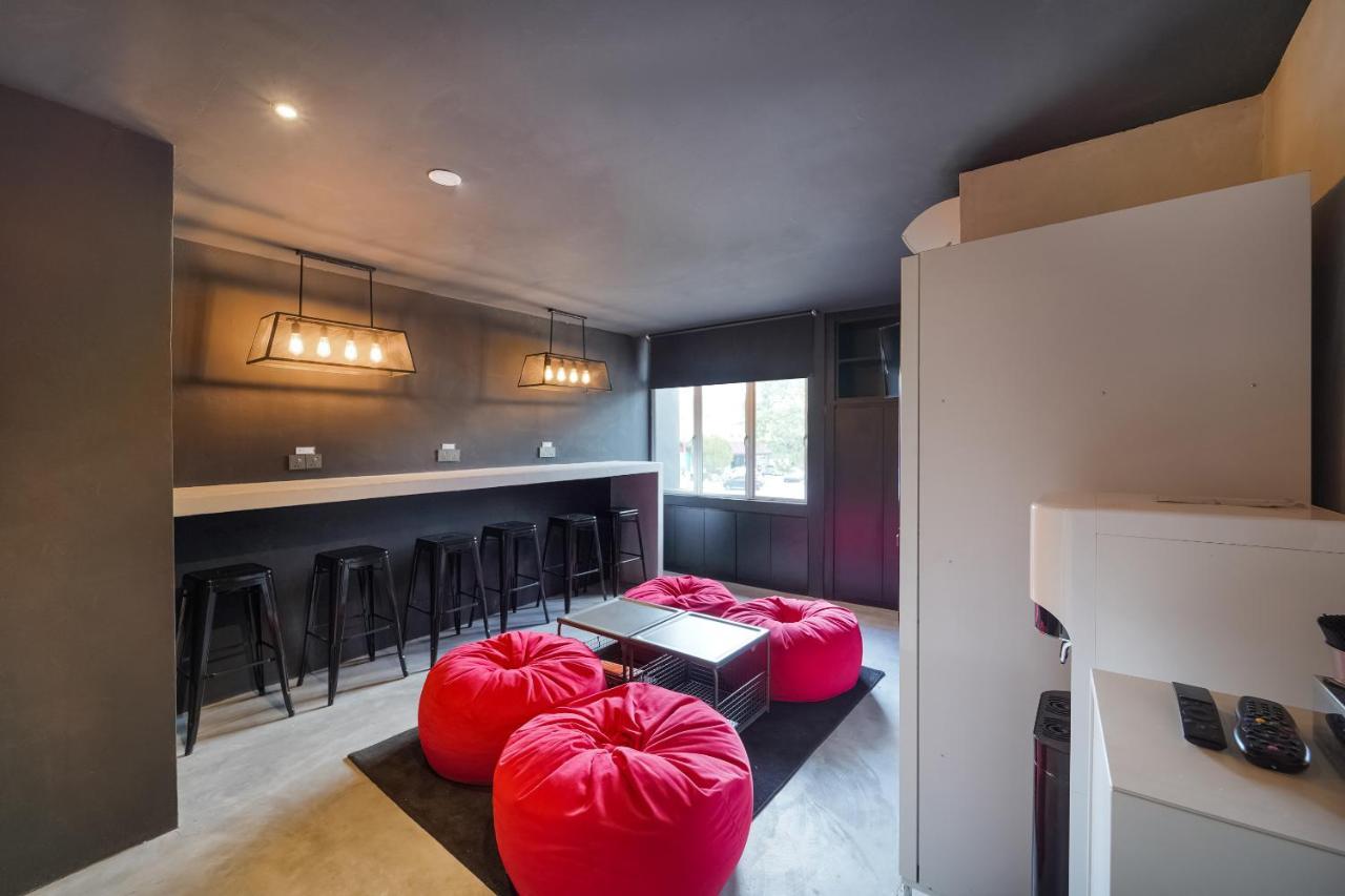 Oyo 89635 Modular Langkawi Capsule Hotel Padang Mat Sirat Екстер'єр фото
