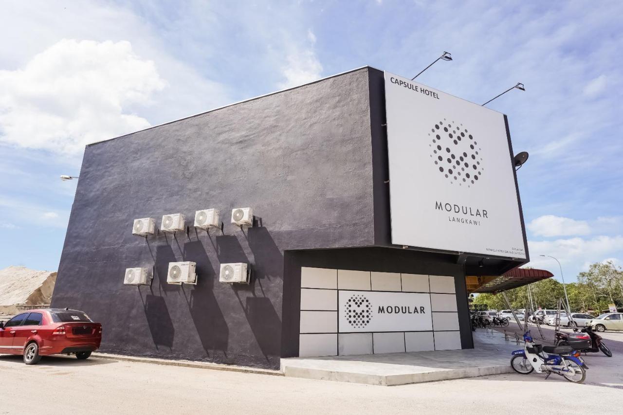Oyo 89635 Modular Langkawi Capsule Hotel Padang Mat Sirat Екстер'єр фото