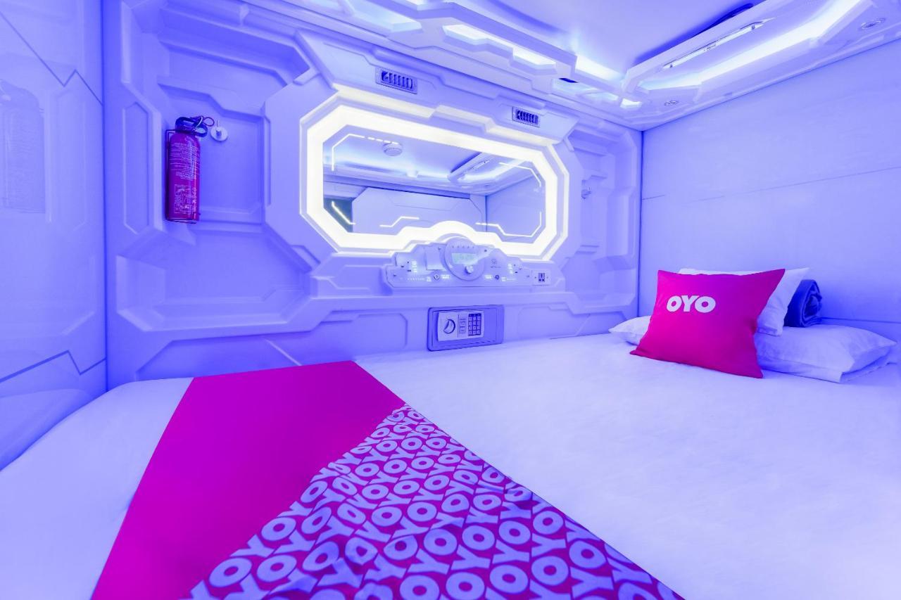 Oyo 89635 Modular Langkawi Capsule Hotel Padang Mat Sirat Екстер'єр фото
