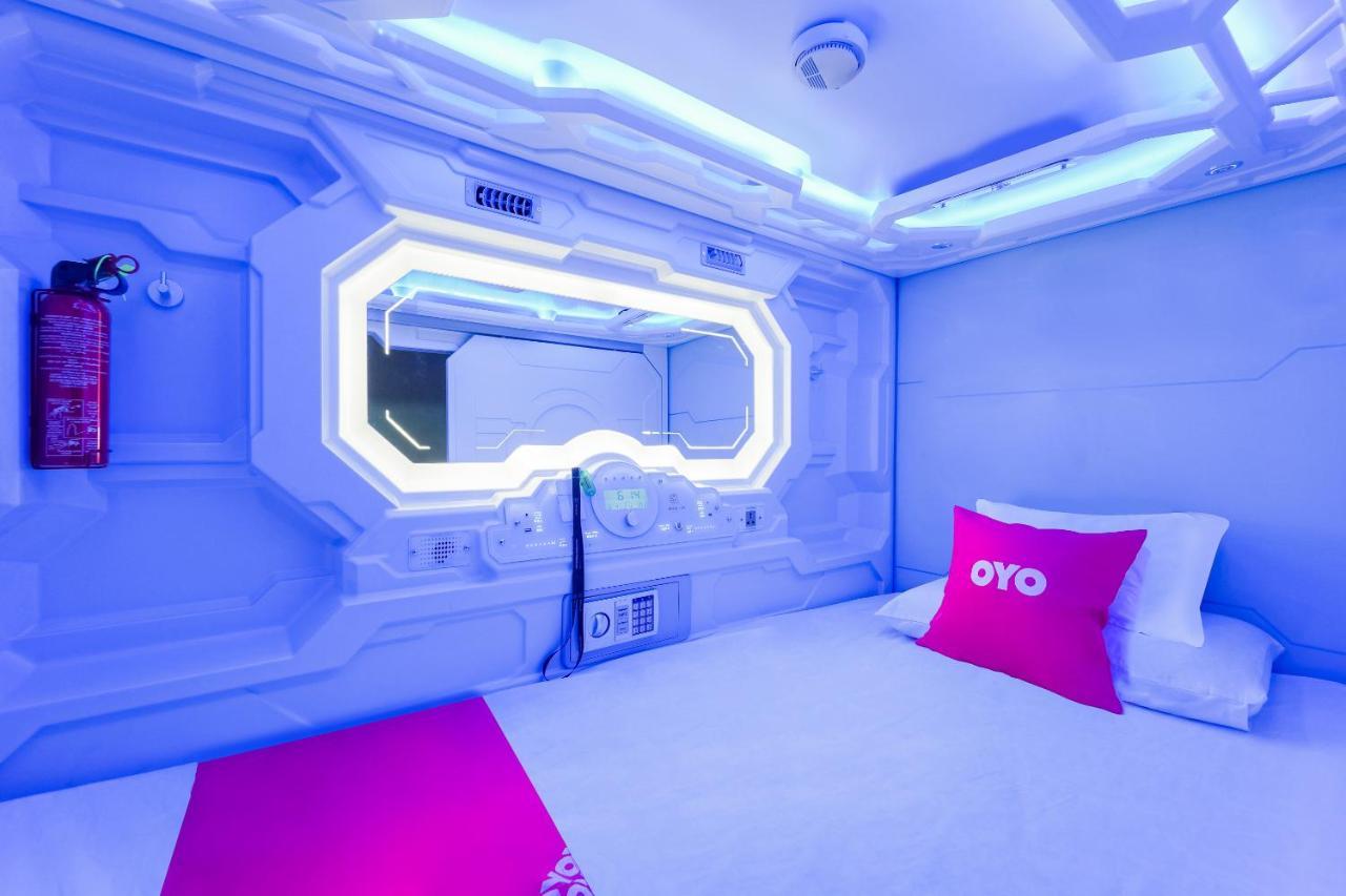 Oyo 89635 Modular Langkawi Capsule Hotel Padang Mat Sirat Екстер'єр фото